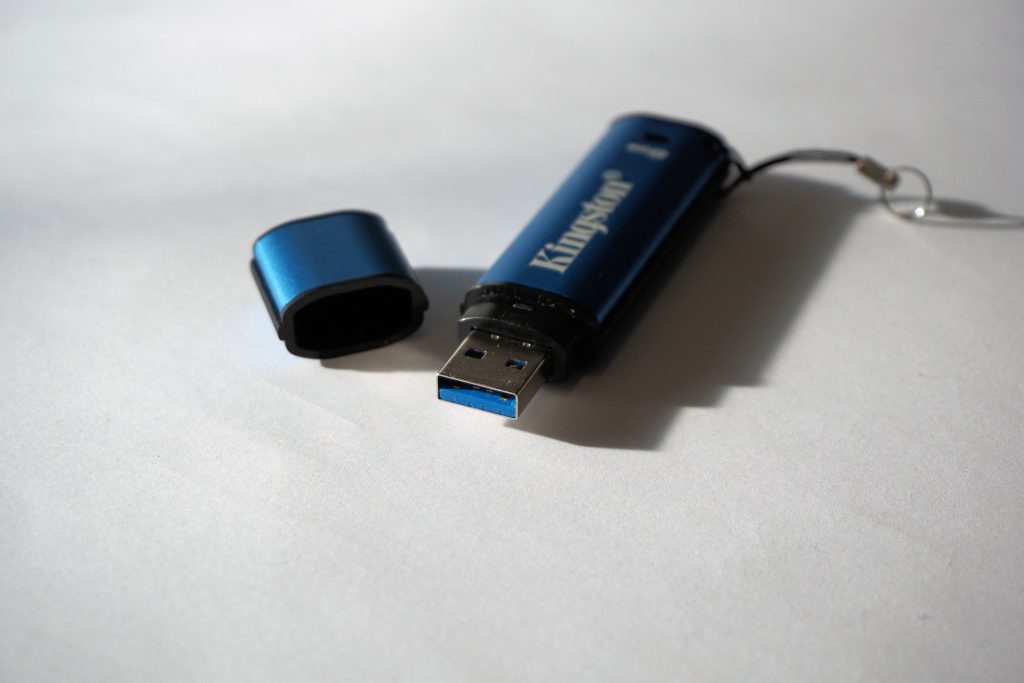USB Sticks können die Datensicherheit beeinträchtigen